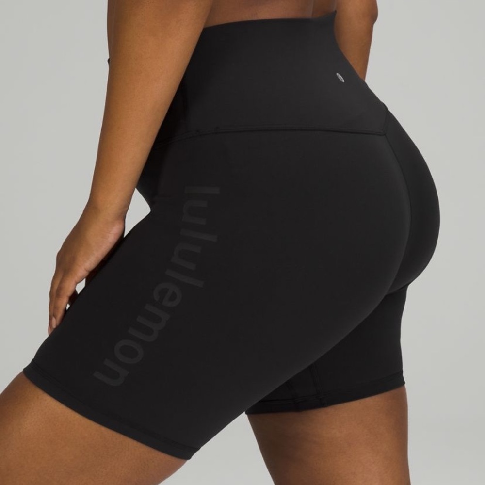 Lululemon Align 8” short Size 6